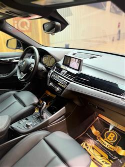 بی ئێم دەبڵیو X2